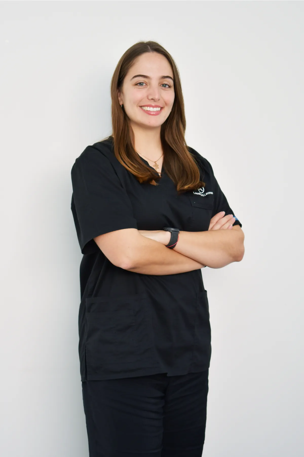 Laura, odontóloga especialista en prótesis sobre implantes y armonización orofacial