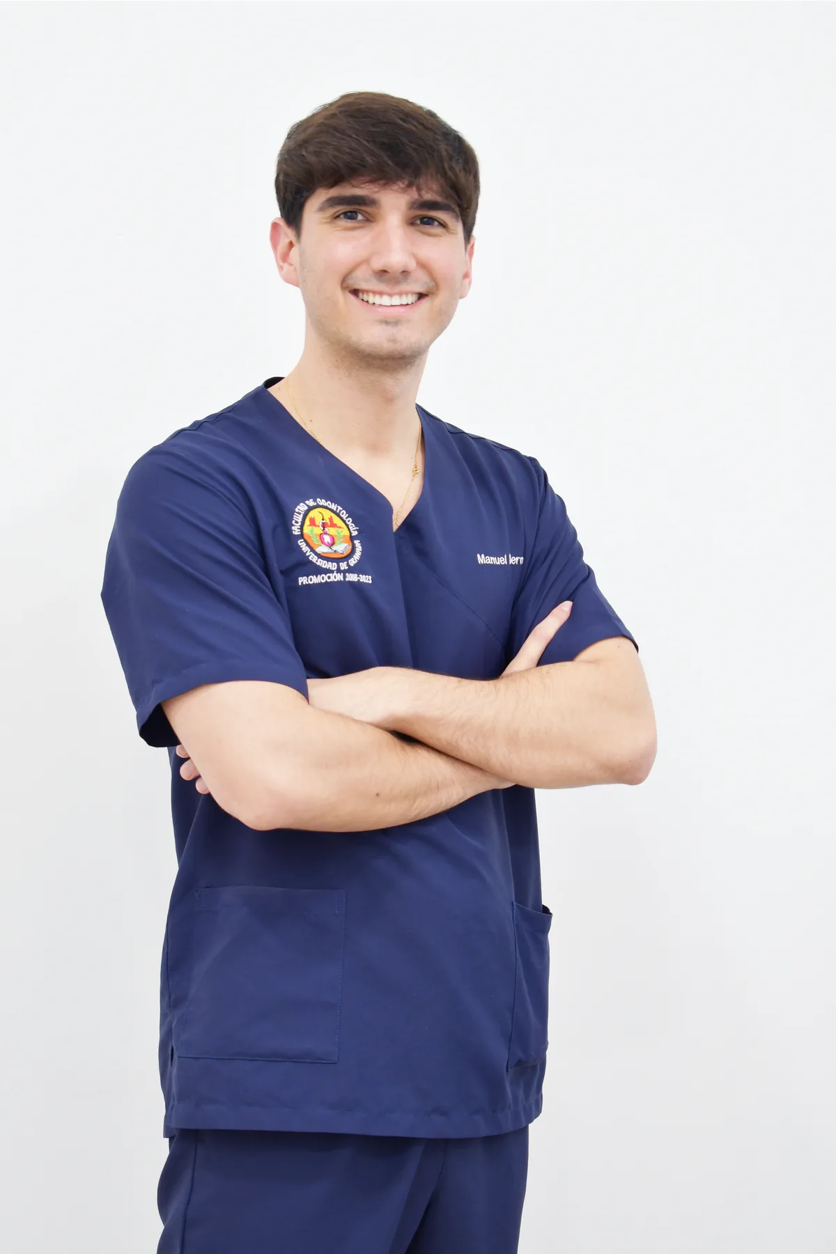 Manuel Bernal, odontólogo especialista en prostodoncia, implantes y manejo de tejidos blandos